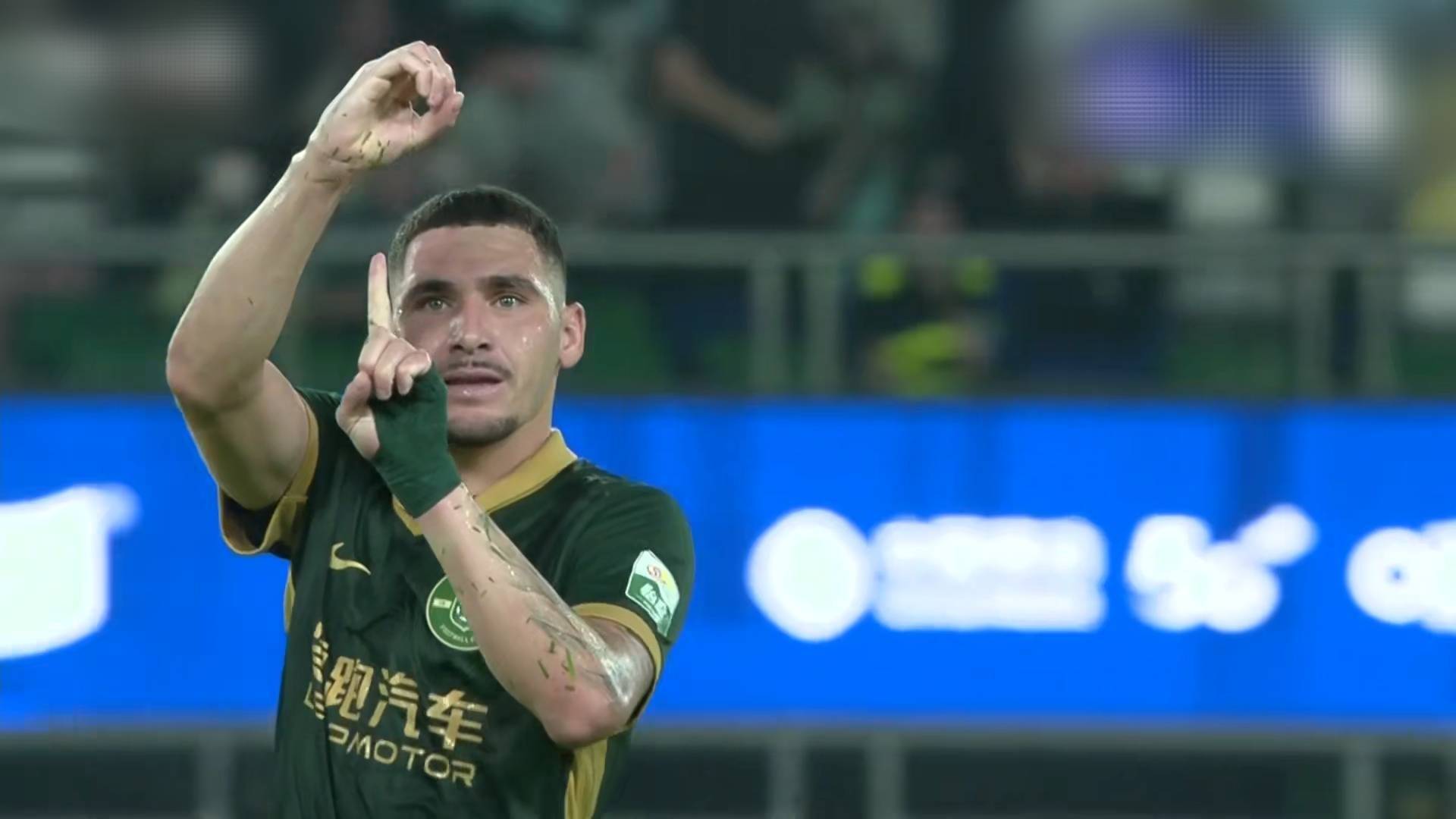 蜂鸟-包含转折点！成都蓉城绝杀压哨，欧篮联冲刺阶段攻防权衡，态度坚定，控场能力受关注的词条-蜂鸟